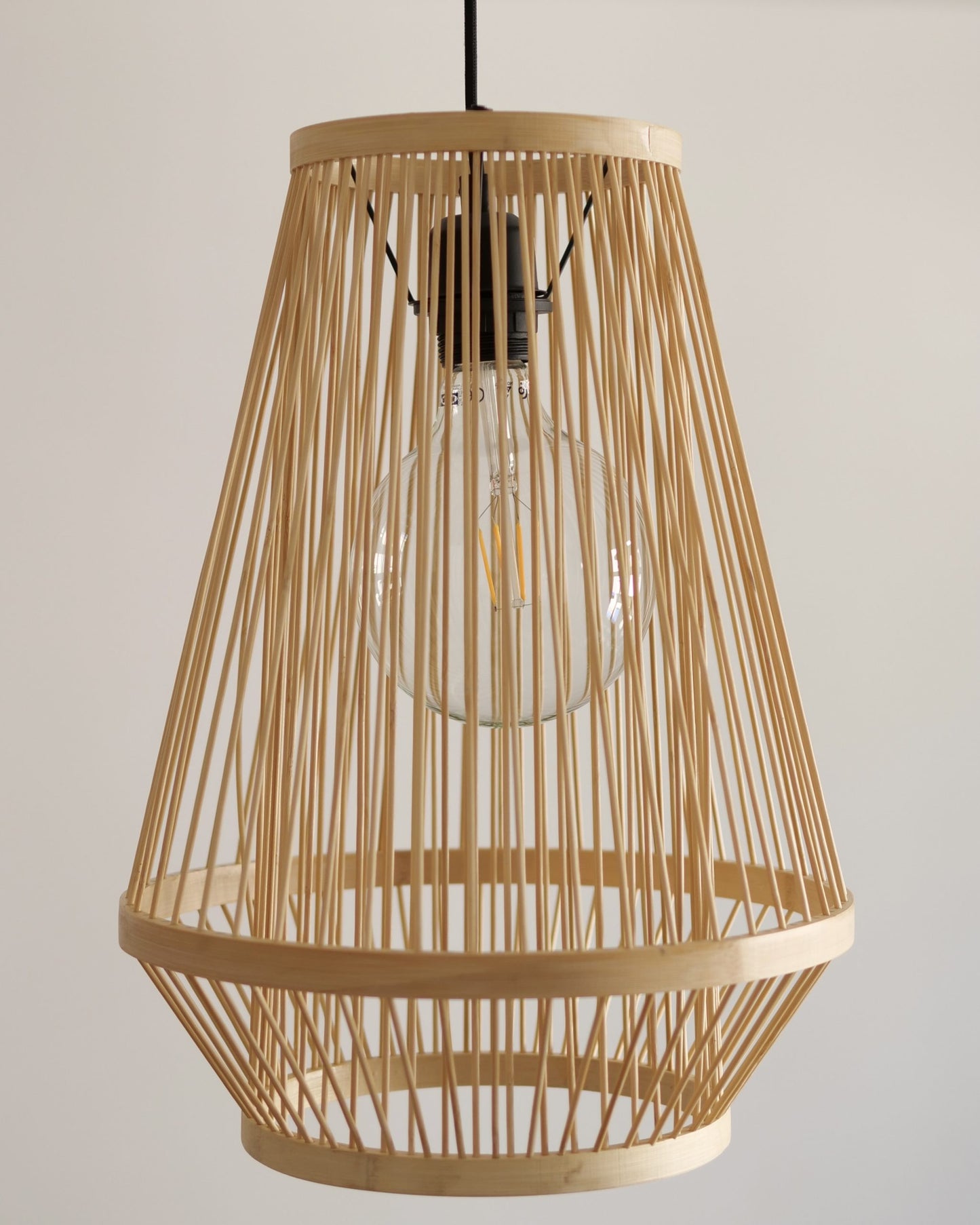 Бамбукова лампа Asri